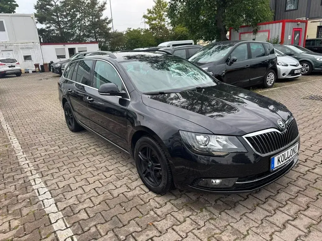 Gebraucht Skoda Superb Best of 170 PS (125 kW) 2015 Schwarz Kombi