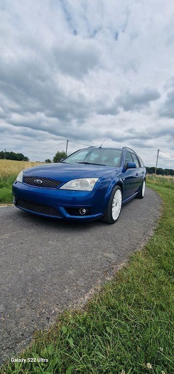 Blau Gebraucht 2002 Ford Mondeo ST Limousine | 5.200 € (Teuer) - Bild 1/4