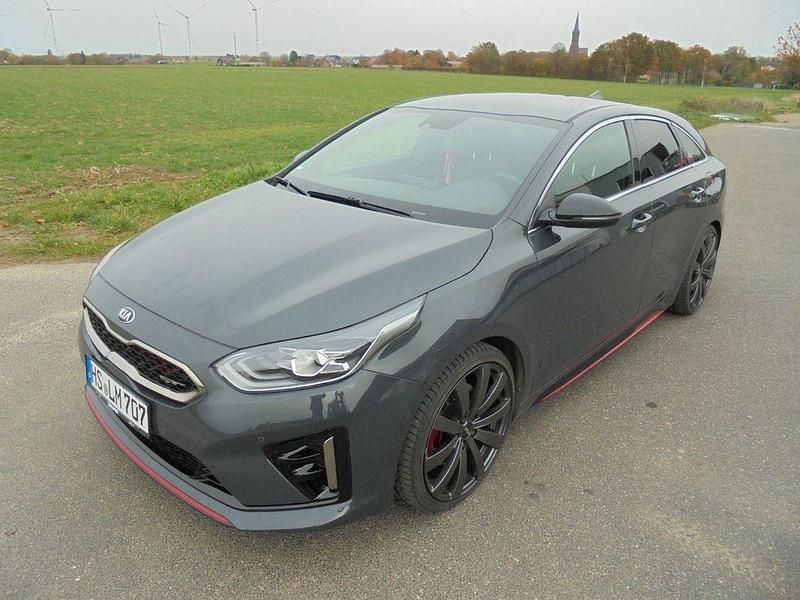 Grau Gebraucht 2021 Kia ProCeed Kleinwagen | 22.250 € (Guter Preis) - Bild 1/4