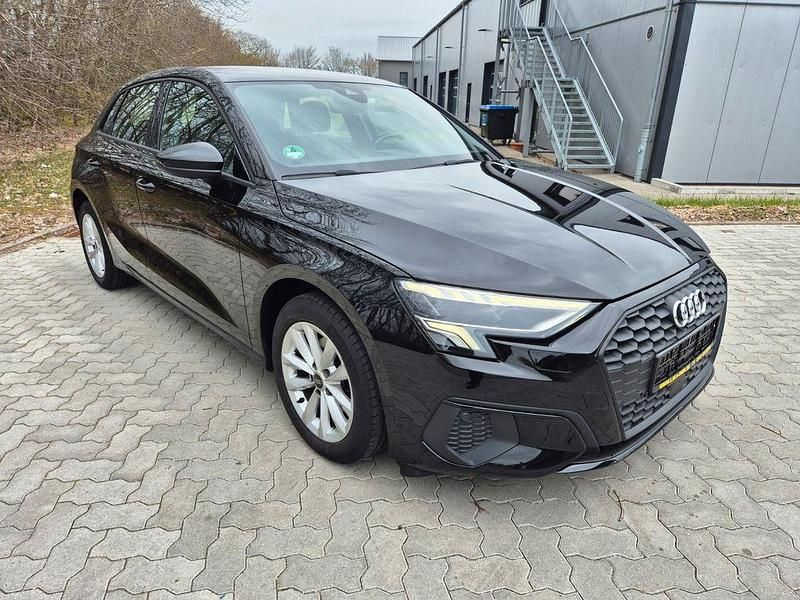 Second-hand Audi A3 116 CP (85 kW) 2021 Negru Berlinǎ