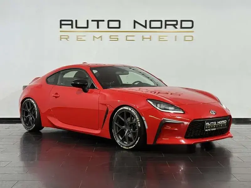 Gebraucht Toyota GR86 Premium 234 PS (172 kW) 2022 Rot Coupé