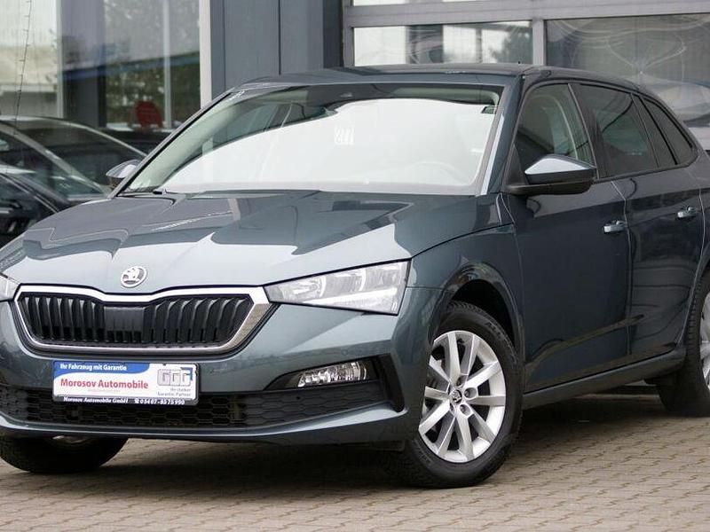 Grau Gebraucht 2020 Skoda Scala Ambition Kleinwagen | 14.900 € (Etwas zu teuer) - Bild 1/4