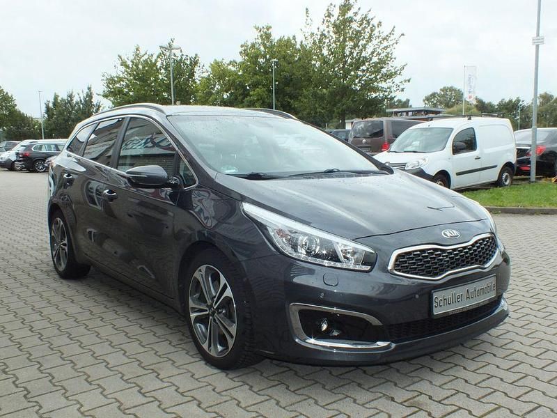 Gebraucht Kia Ceed 136 PS (100 kW) 2018 Grau Kleinwagen