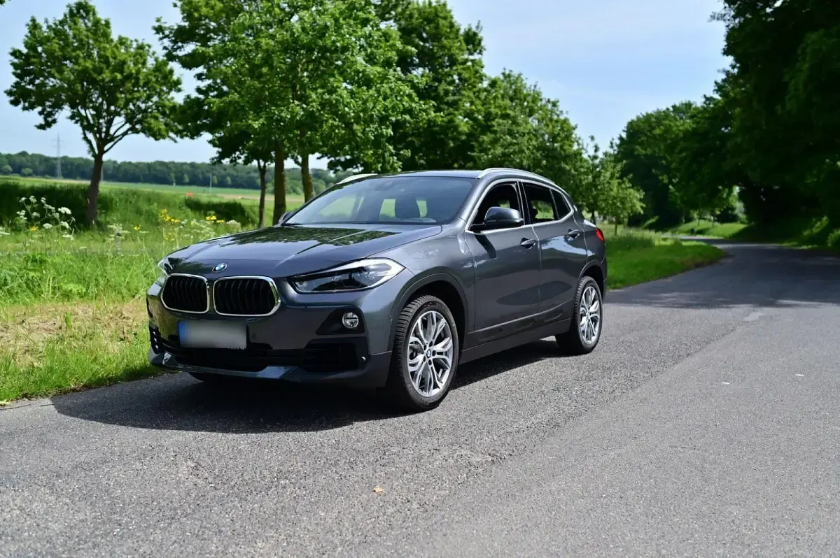 Gebraucht BMW X2 Advantage 140 PS (102 kW) 2019 Grau SUV