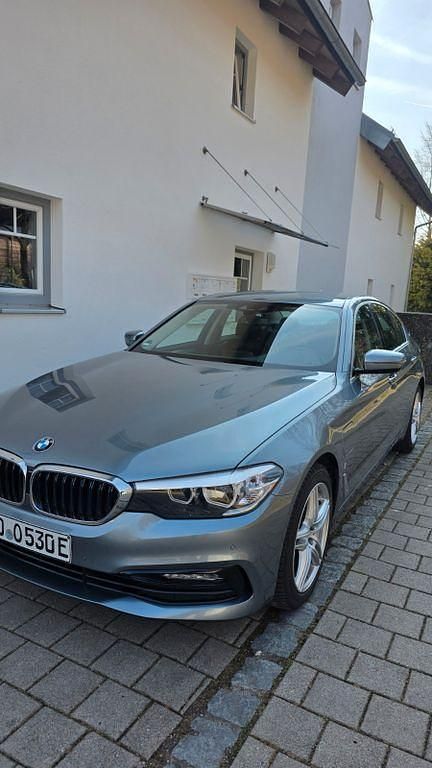 Gebraucht BMW 530e iPerformance 252 PS (185 kW) 2017 Silber Limousine