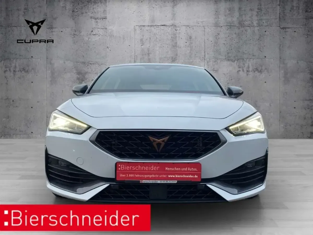 Gebraucht Cupra Leon VZ 300 PS (220 kW) 2023 Weiss Limousine