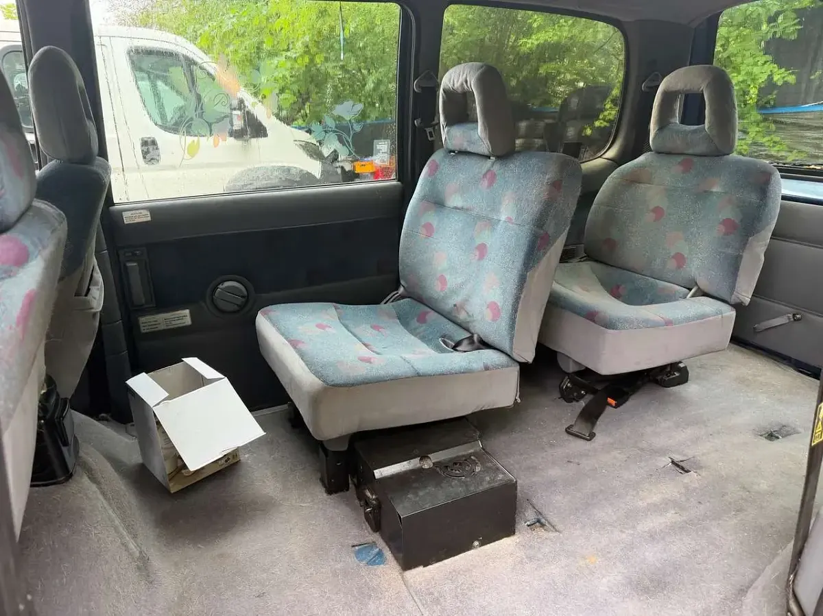 Gebraucht Nissan Serena 97 PS (71 kW) 2000 Other Van / Kleinbus