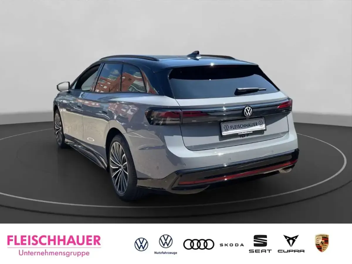 Neu VW ID.7 IQ Drive 210 kW (286 PS) 2026 Grau Kombi