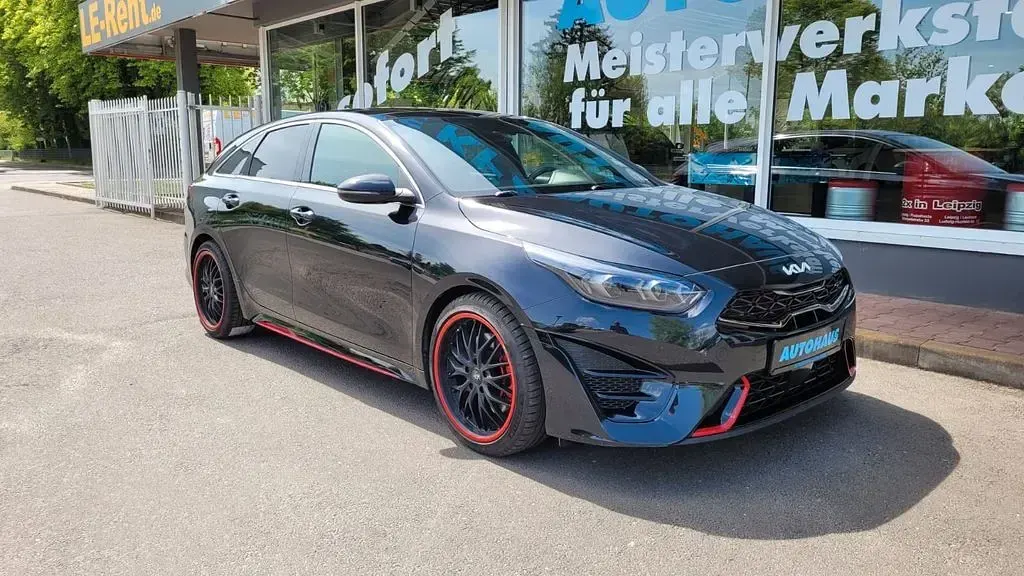 Second-hand Kia ProCeed GT GT 204 CP (150 kW) 2022 Negru Hatchback