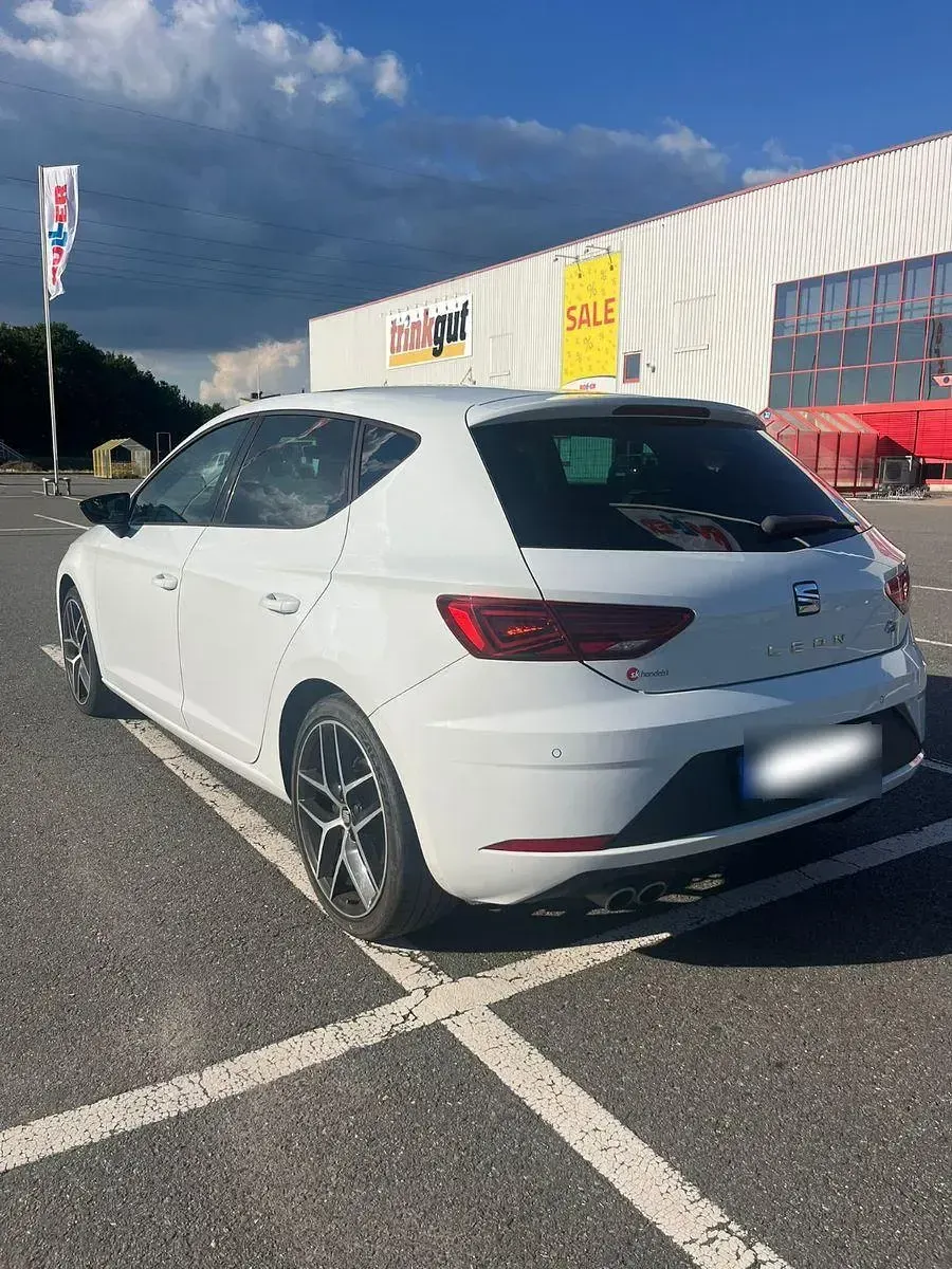 Gebraucht Seat Leon FR 184 PS (135 kW) 2018 Weiß Limousine
