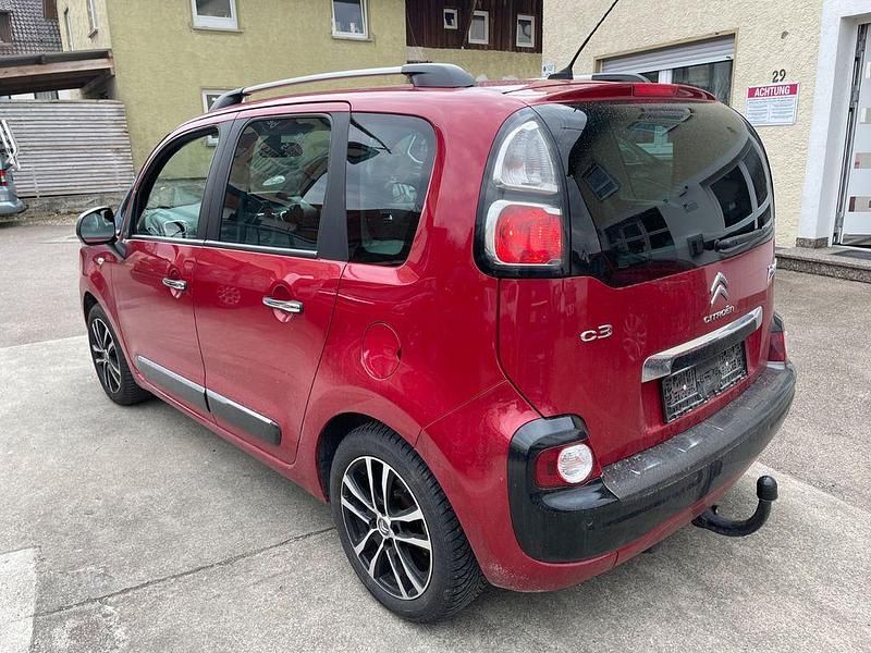 Gebraucht Citroën C3 Picasso SELECTION 110 PS (80 kW) 2016 Rot Van / Kleinbus