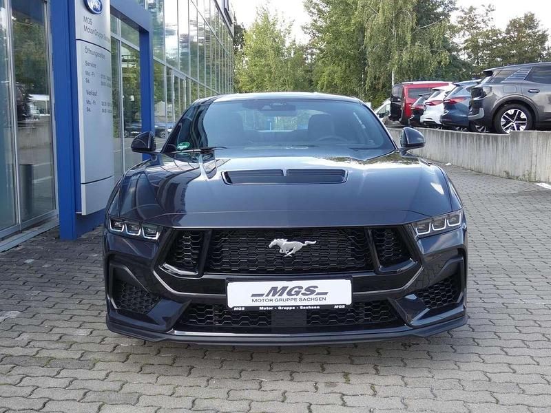 Neu Ford Mustang GT Fastback 446 PS (328 kW) 2025 Dark matter/starlight gray Coupé
