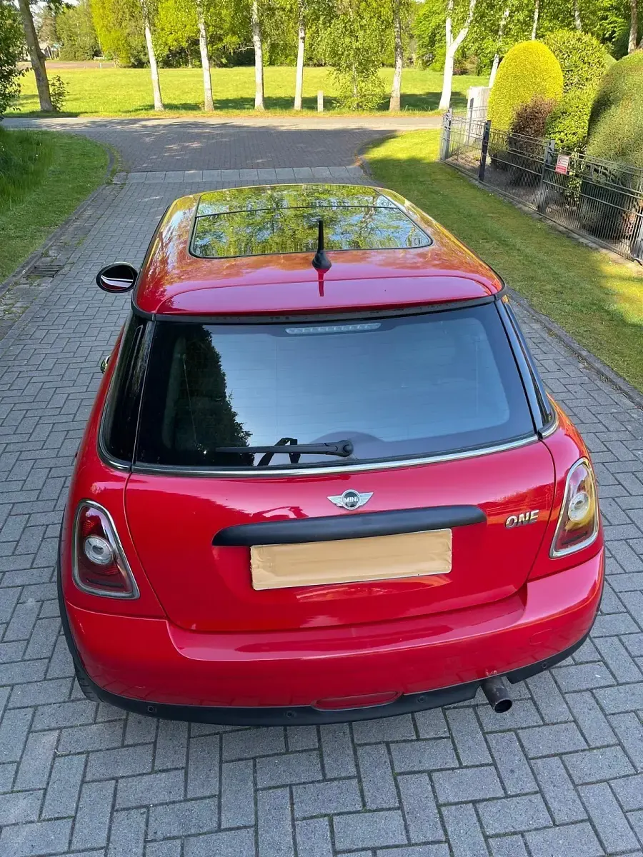 Brugt Mini ONE 75 HK (55 kW) 2009 Rød Hatchback