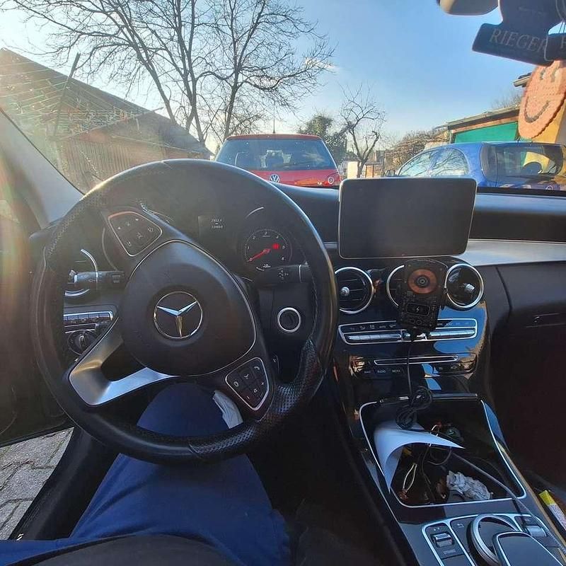 Gebraucht Mercedes C300e 204 PS (150 kW) 2016 Blau Kombi