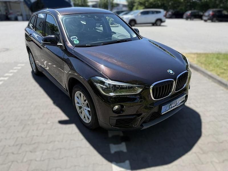 Braun Gebraucht 2016 BMW X1 Advantage SUV | 18.300 € (Fairer Preis) - Bild 1/4