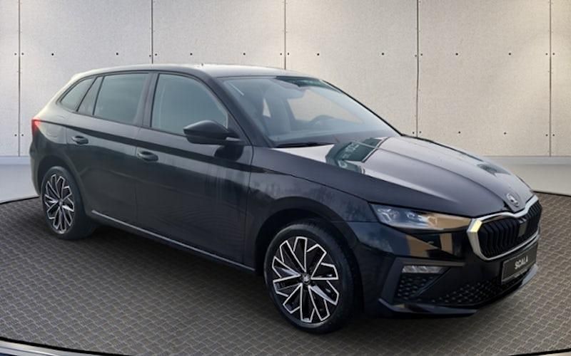 Schwarz Neu 2025 Skoda Scala Tour Kleinwagen | 29.949 € (Teuer) - Bild 1/4