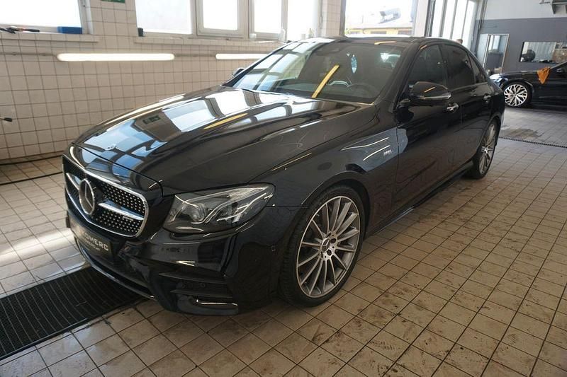 Schwarz Gebraucht 2020 Mercedes E53 AMG AMG Limousine | 54.700 € (Etwas zu teuer) - Bild 1/4