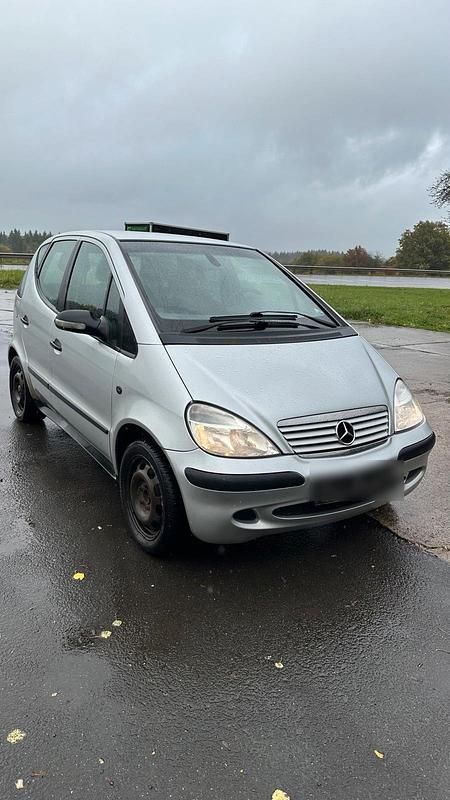 Grau Gebraucht 2003 Mercedes A140 Classic Kleinwagen | 400 € - Bild 1/4