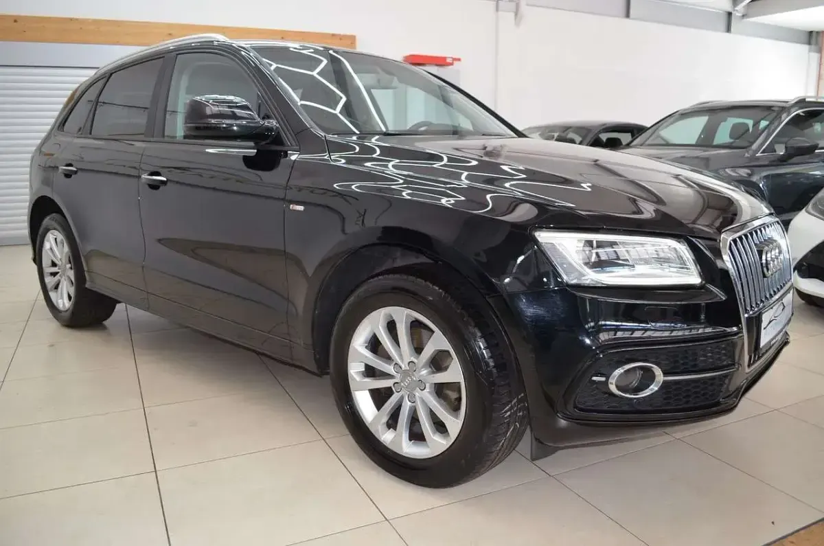 Second-hand Audi Q5 S-Line 150 CP (110 kW) 2016 Negru SUV