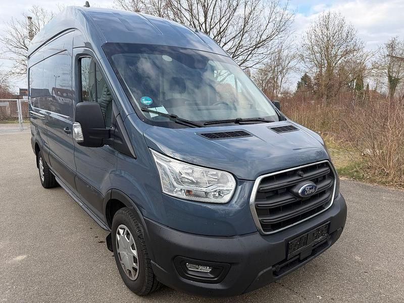 Gebraucht Ford Transit Trend 131 PS (96 kW) 2020 Grau Limousine