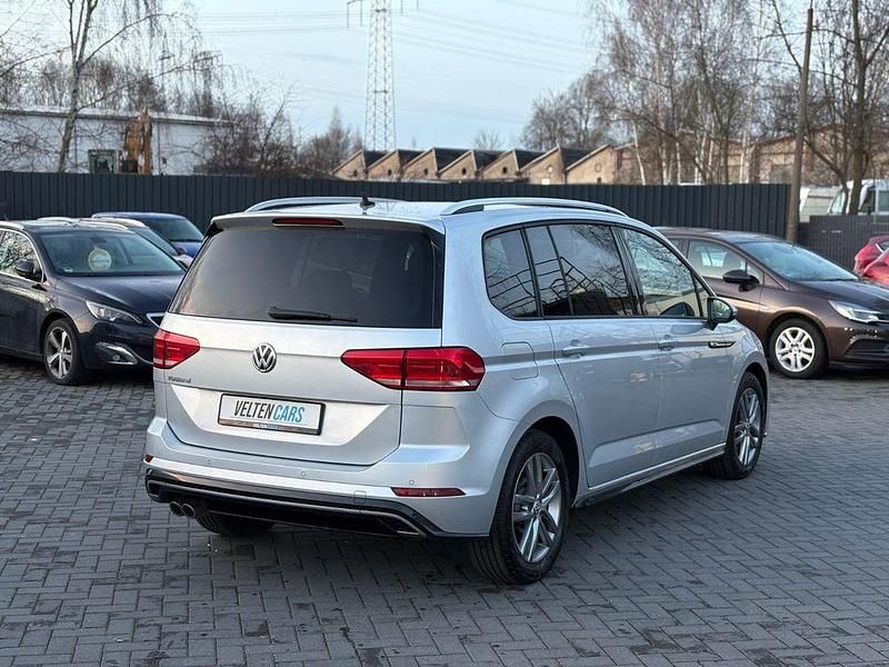 Gebraucht VW Touran R-line 150 PS (110 kW) 2019 Silber Van / Kleinbus