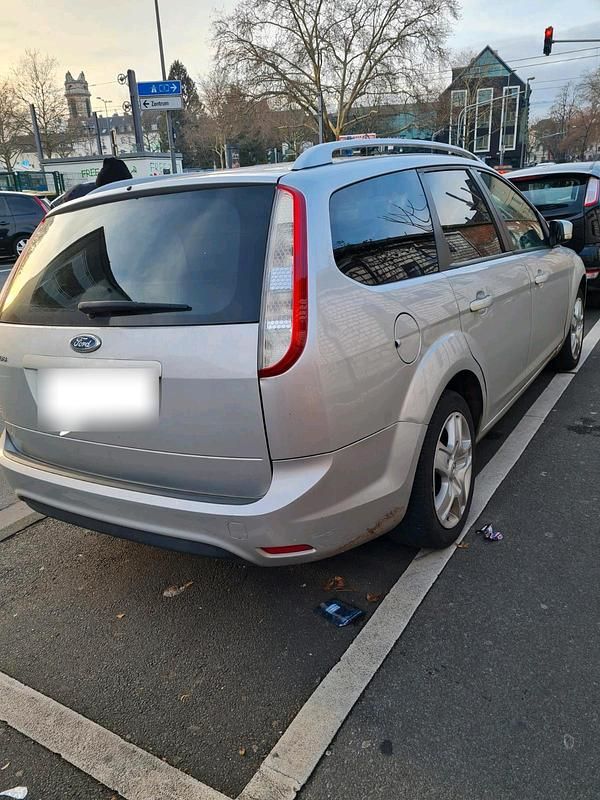 Gebraucht VW Golf V 100 PS (73 kW) 2009 Silber Kombi