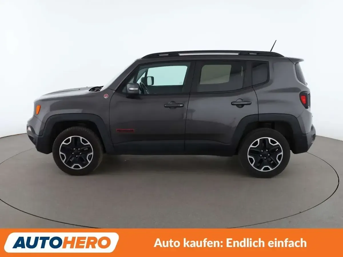 Gebraucht Jeep Renegade Trailhawk 170 PS (125 kW) 2016 Granite crystal SUV