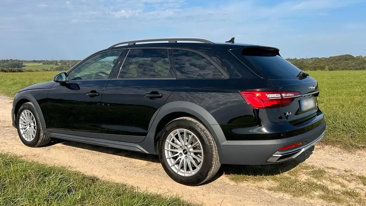 Gebraucht Audi A4 Allroad 265 PS (194 kW) 2021 Schwarz Kombi