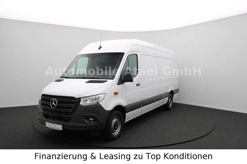 Gebraucht Mercedes Sprinter 150 PS (110 kW) 2023 Arktikweiss Van