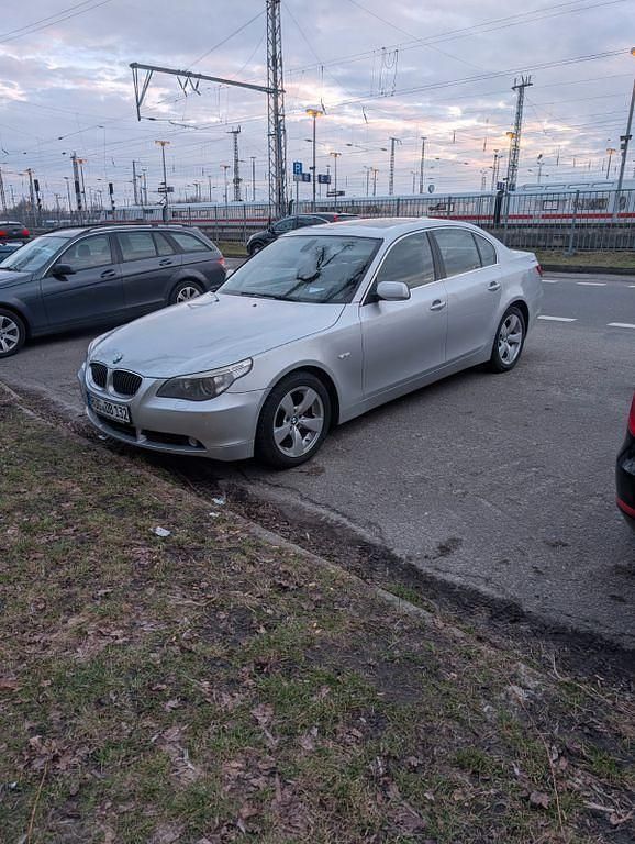 Gebraucht BMW 525 177 PS (130 kW) 2006 Silber Limousine