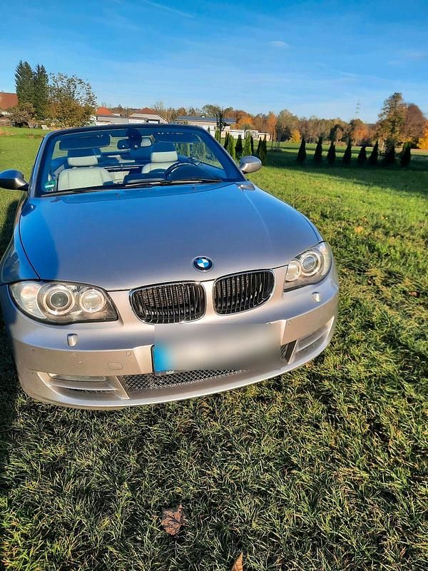 Gebraucht BMW 123 Cabriolet 204 PS (150 kW) 2009 Silber Cabrio