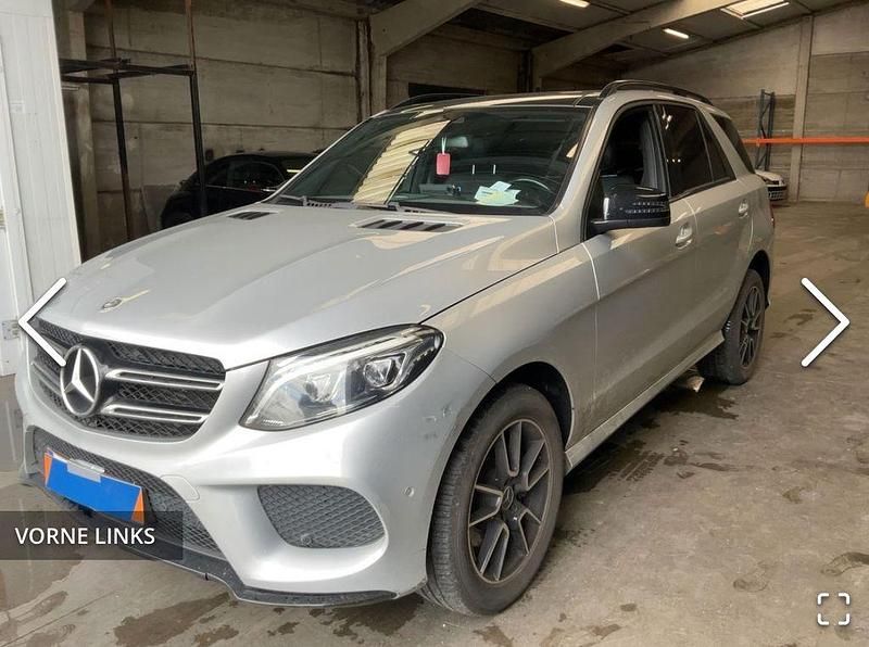 Silber Gebraucht 2017 Mercedes GLE250 AMG SUV | 21.900 € (Superpreis) - Bild 1/4