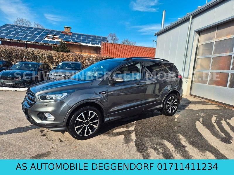 Gebraucht Ford Kuga ST-Line 150 PS (110 kW) 2019 Grau SUV