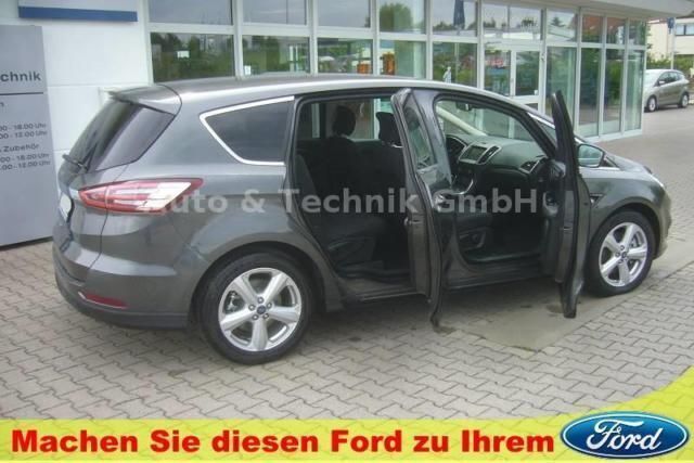 Gebraucht Ford S-MAX Titanium 150 PS (110 kW) 2016 Grau metallic Van / Kleinbus