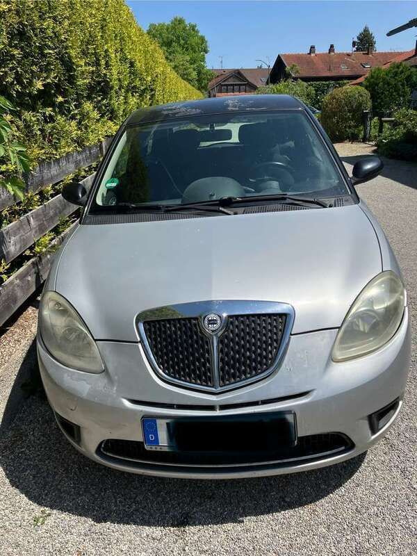 Silber Gebraucht 2007 Lancia Ypsilon Kleinwagen | 900 € (Superpreis) - Bild 1/4