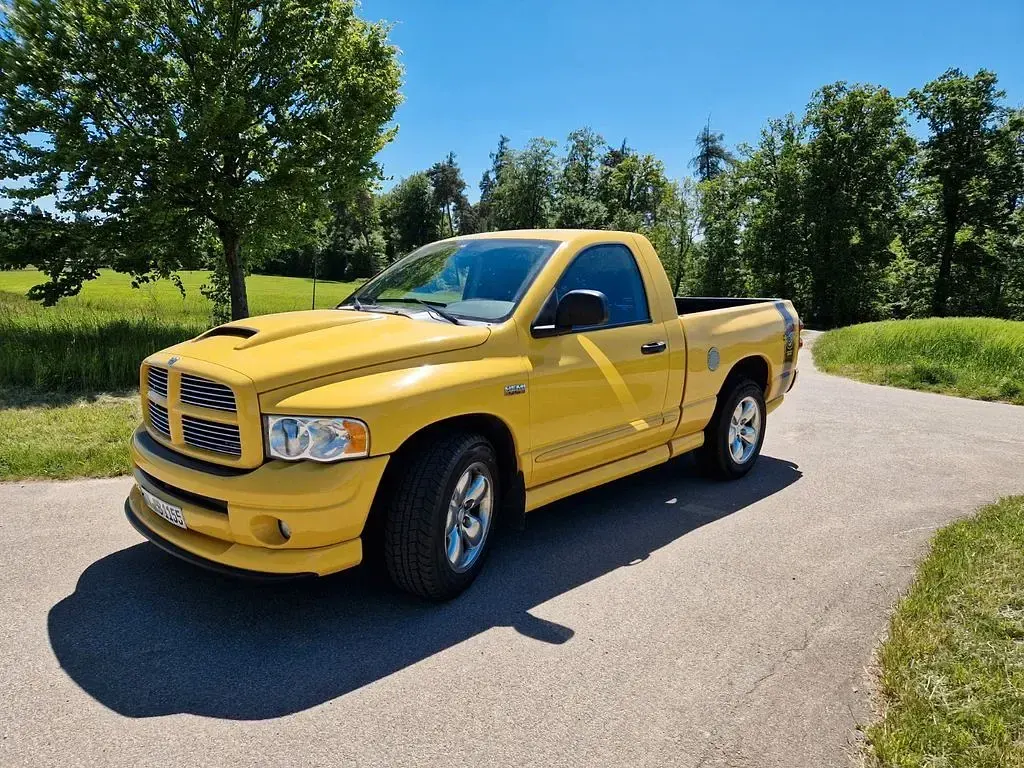 Usata Dodge Ram 358 CV (263 kW) 2005 Giallo Pick-up