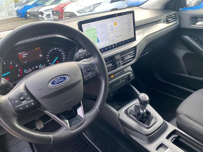 Używany Ford Focus Titanium 125 KM (91 kW) 2022 Szary Sedan/Limuzyna