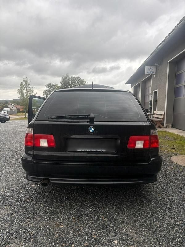Gebraucht BMW 525 192 PS (141 kW) 2002 Schwarz Kombi