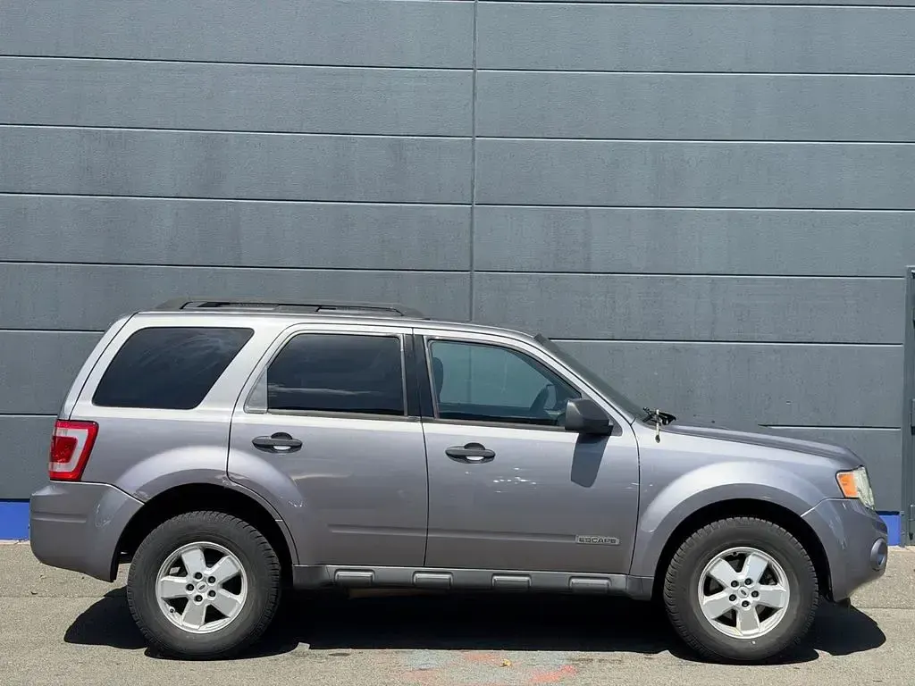 Gebraucht Ford Escape 155 PS (114 kW) 2007 Grau SUV