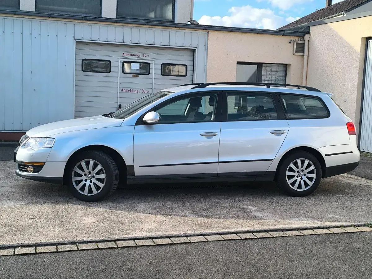 Gebraucht VW Passat 140 PS (102 kW) 2007 Silber Kombi