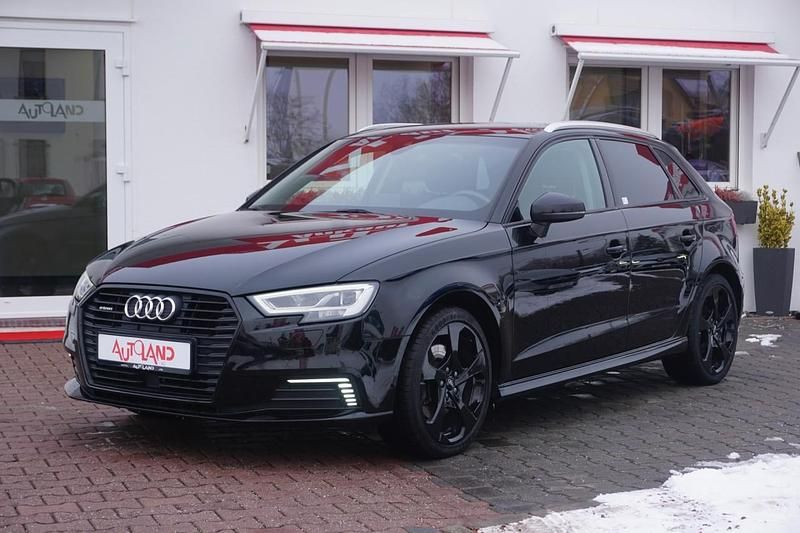Gebraucht Audi A3 Sportback e-tron Sport 204 PS (150 kW) 2020 Schwarz Kleinwagen