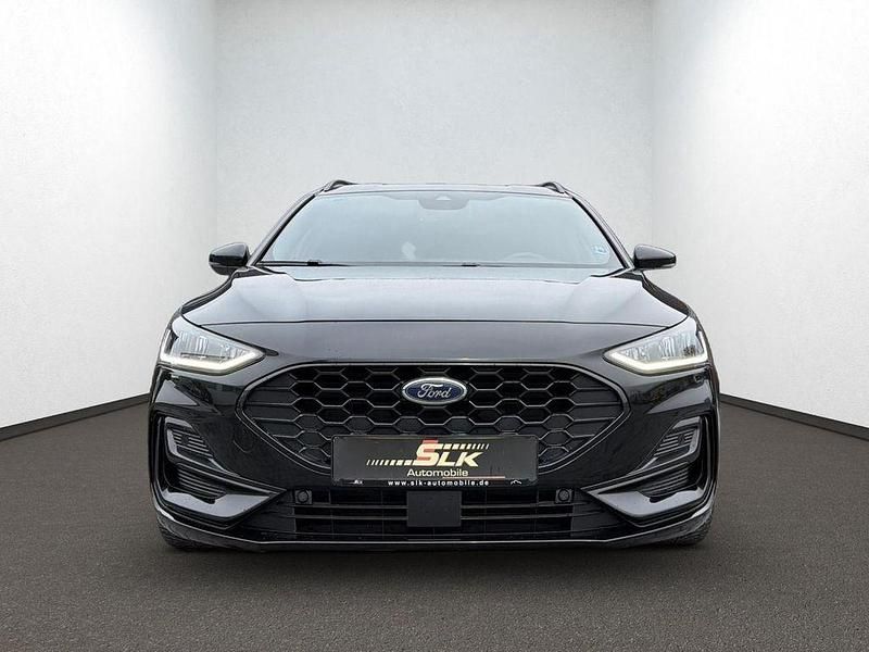 Gebraucht Ford Focus ST-Line 116 PS (85 kW) 2023 Schwarz Limousine