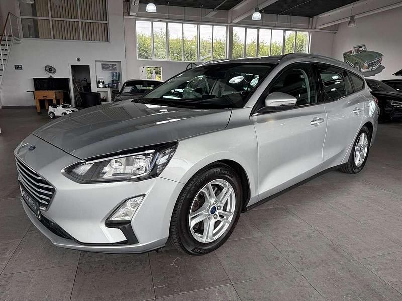 Gebraucht Ford Focus Cool & Connect 120 PS (88 kW) 2019 Silber Kombi