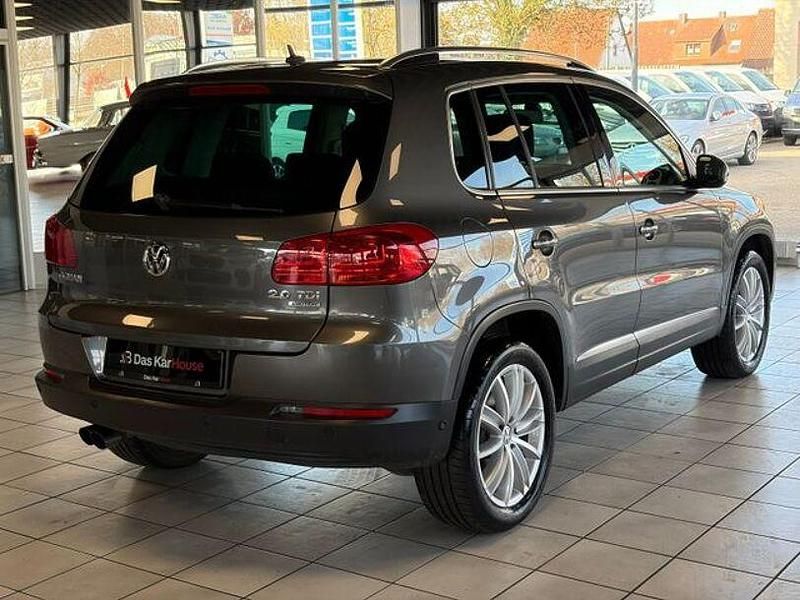 Gebraucht VW Tiguan Life 140 PS (102 kW) 2013 Grau SUV