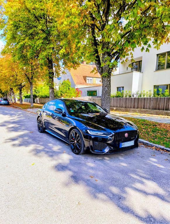 Gebraucht Jaguar XE R-Dynamic 250 PS (183 kW) 2019 Schwarz Limousine