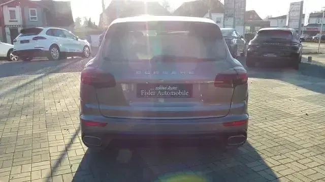 Gebraucht Porsche Cayenne 262 PS (192 kW) 2016 Grau SUV