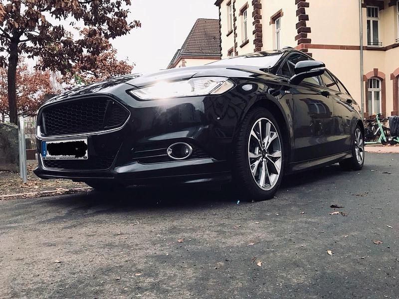 Gebraucht Ford Mondeo ST-Line 241 PS (177 kW) 2018 Schwarz Kombi