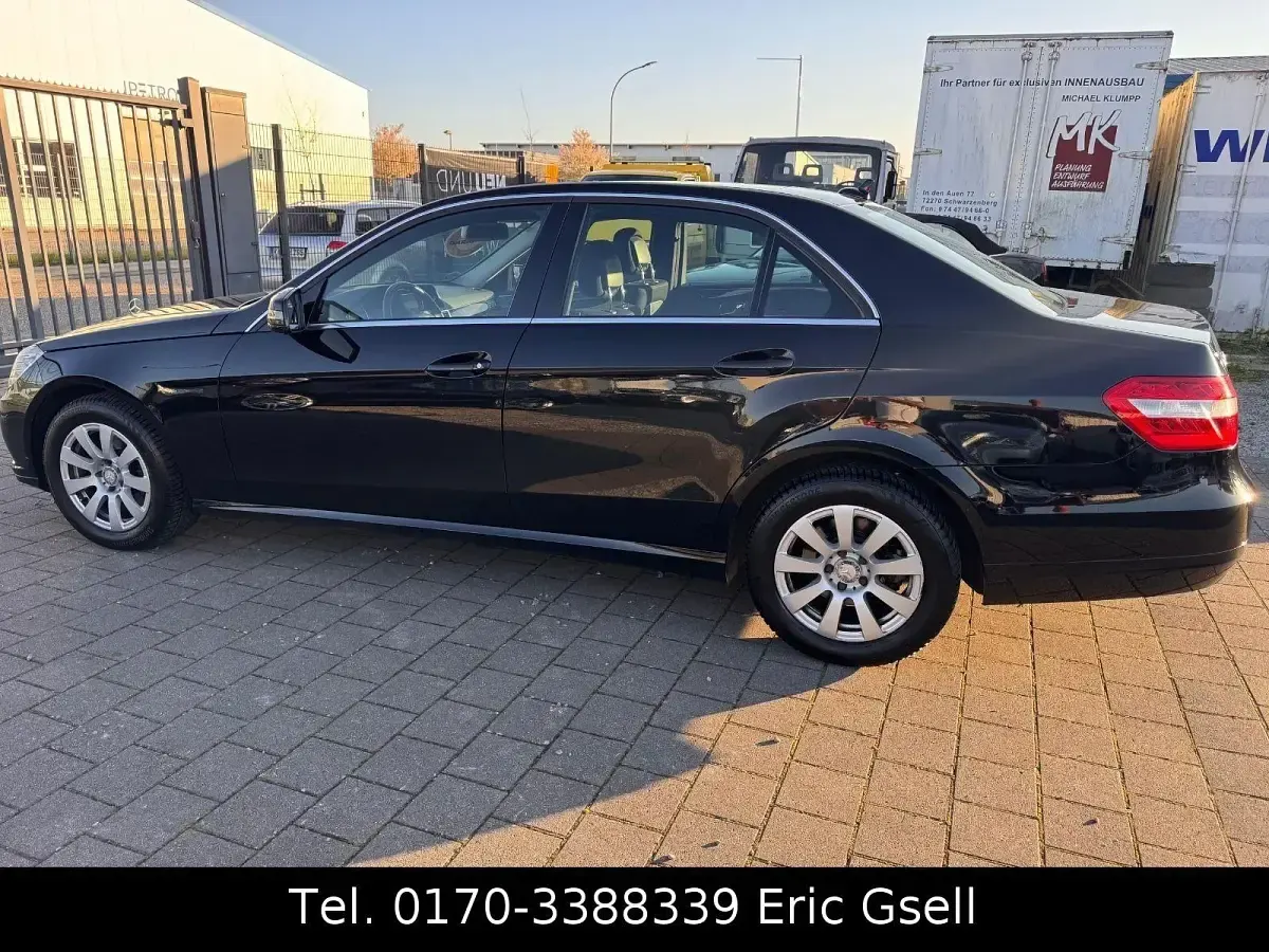 Second-hand Mercedes E250 204 CP (150 kW) 2012 Negru Berlinǎ