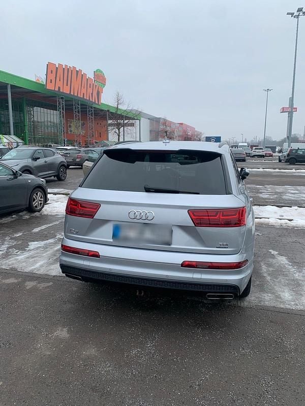 Second-hand Audi Q7 218 CP (160 kW) 2017 Gri SUV