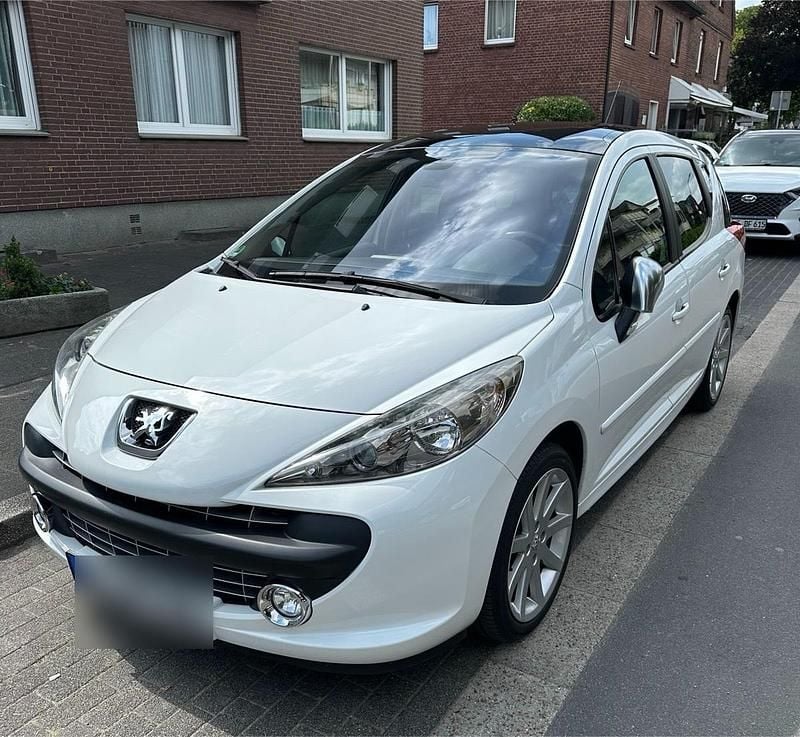 Weiß Gebraucht 2008 Peugeot 207 RC Kombi | 3.800 € - Bild 1/4